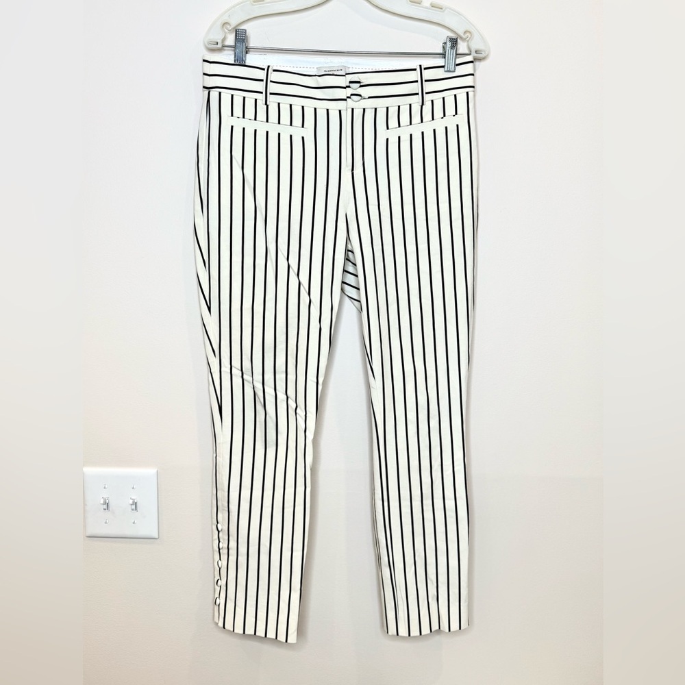 🔥NWOT Anthropologie Black and White Slim Pants Sz 6🔥